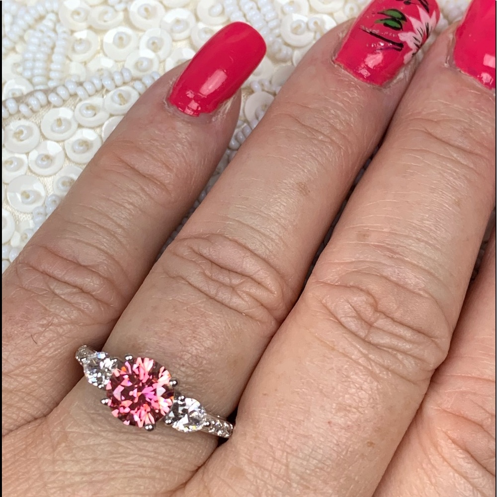 🌸Swarovski Pink Zirconia Ring🌸